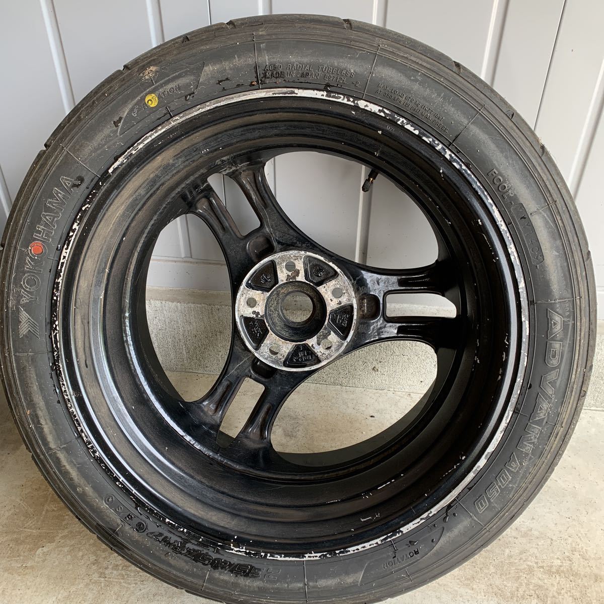 スーパーアドバン SA3R 17インチ 4穴 114.3 8J×2本 7J×2本 | APPS 