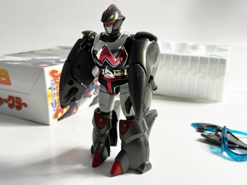 40527□ ビーロボ カブタック 9 シャークラー フカヒレイザー
