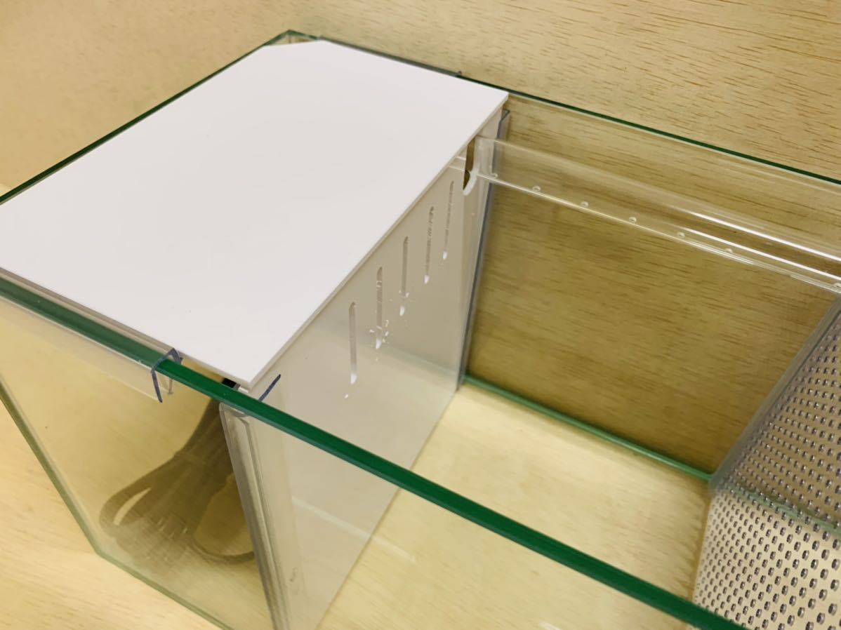 ベタマンション 600×200×200 3室水槽 水中ポンプ付 ホワイトVer 