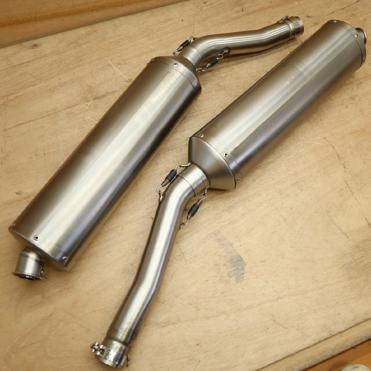 スズキ V-Strom1000/Vストローム AKRAPOVIC/アクラポビッチ スリップ 
