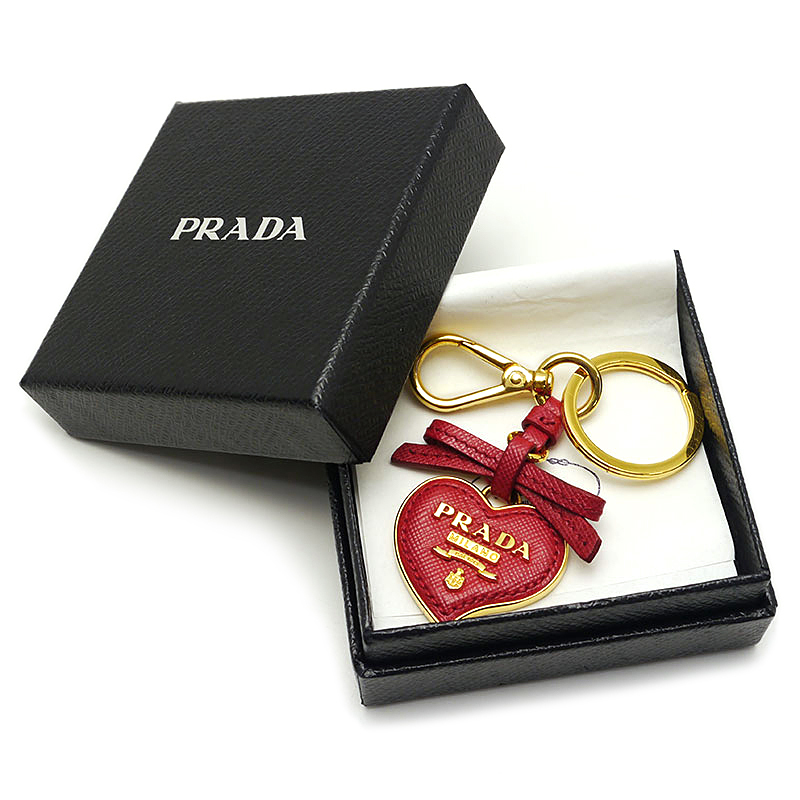 プラダ PRADA サフィアーノハートキーホルダー メッキ（GP）・レザー 赤 箱付 PRADA プラダ ハート ミラノ キーリングハートプレート キーリング☆1PP142