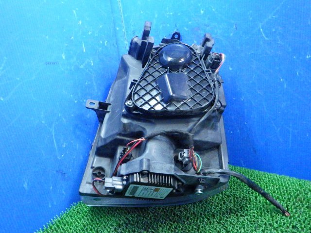 B】バラスト付 スズキ純正 HID キセノン ヘッドライト ヘッドランプ 右
