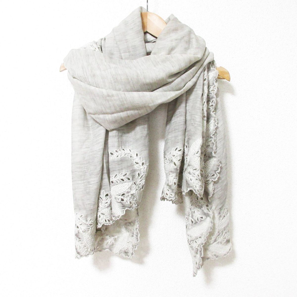 美品 Faliero Sarti ファリエロサルティ コットン シルク 刺繍 レース 大判ストール マフラー グレー