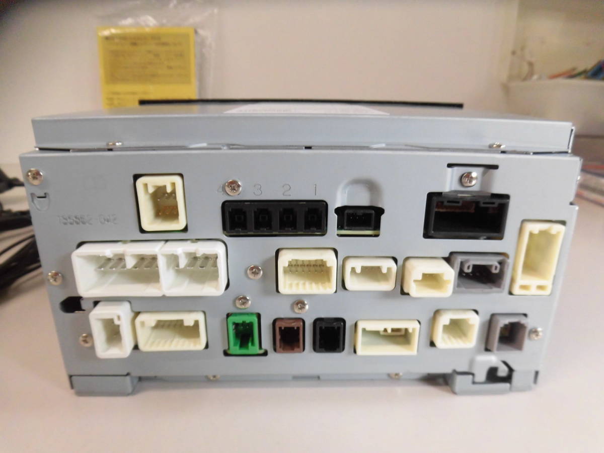 NSZT-W68T ⁄ (中古) NSZT-Y68T 車買取・査定 走行中テレビが