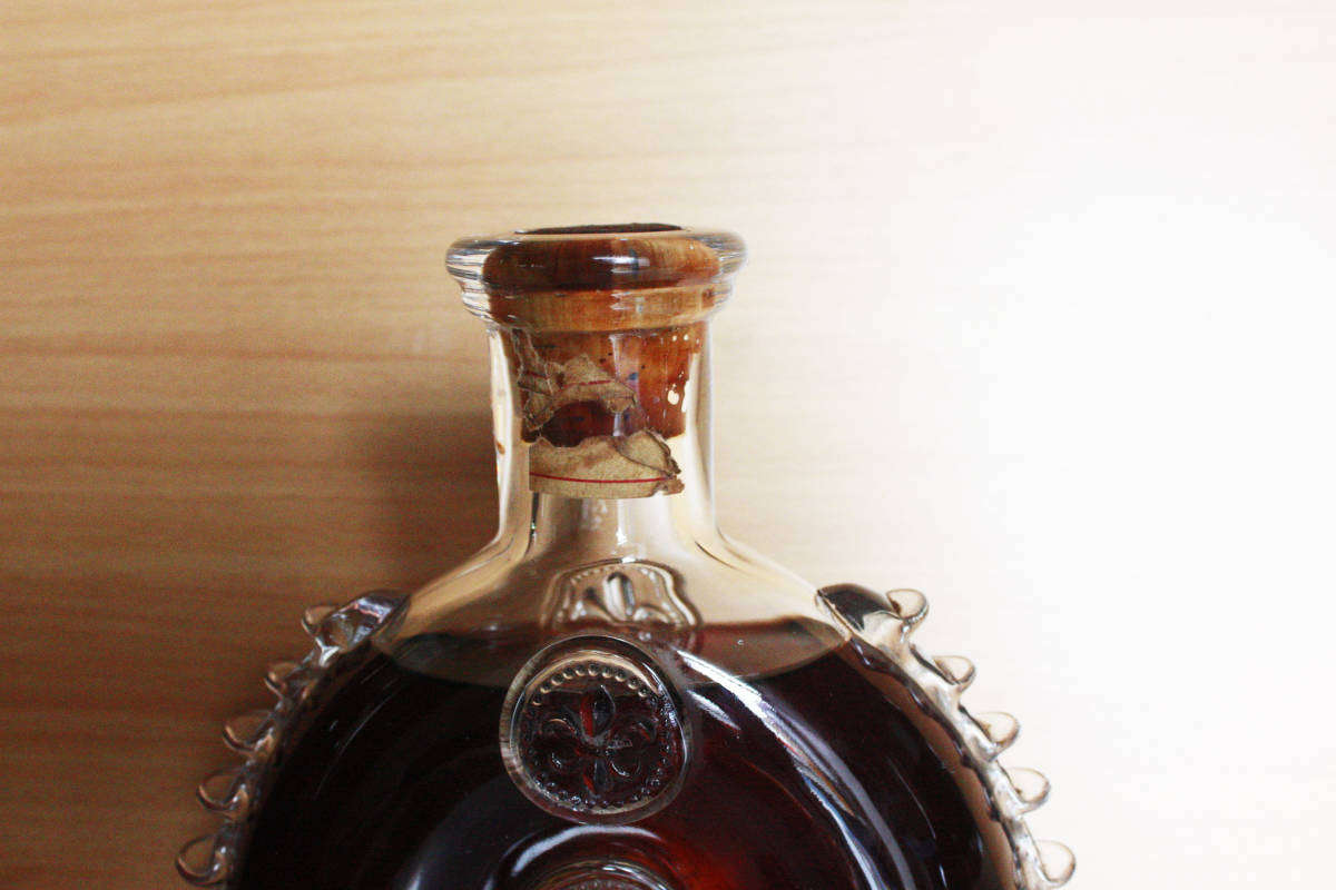 レミーマルタン REMY MARTIN ルイ13世 未開栓 バカラボトル 700ml 
