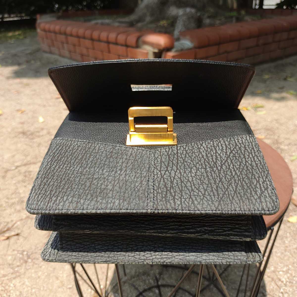 ☆美品☆CELENCEE シャークレザー 鮫革 Shake Leather ゴールド金具 