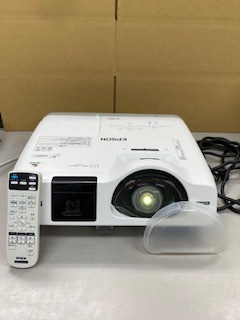 定番，人気セール EPSON EB-536WT プロジェクター 1台 6-25-536-C(本体)｜売買されたオークション情報、yahooの商品情報をアーカイブ公開 - オークファン 本体