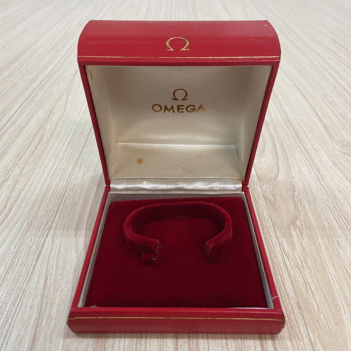 321 OMEGA オメガ 腕時計 ケース 空箱 ウォッチケース ボックス 赤 
