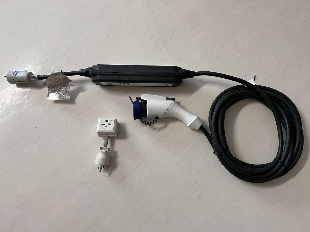 6WX0A 7.5m 日産リーフ充電ケーブル 100vアダプター付 Teslaモデル3 