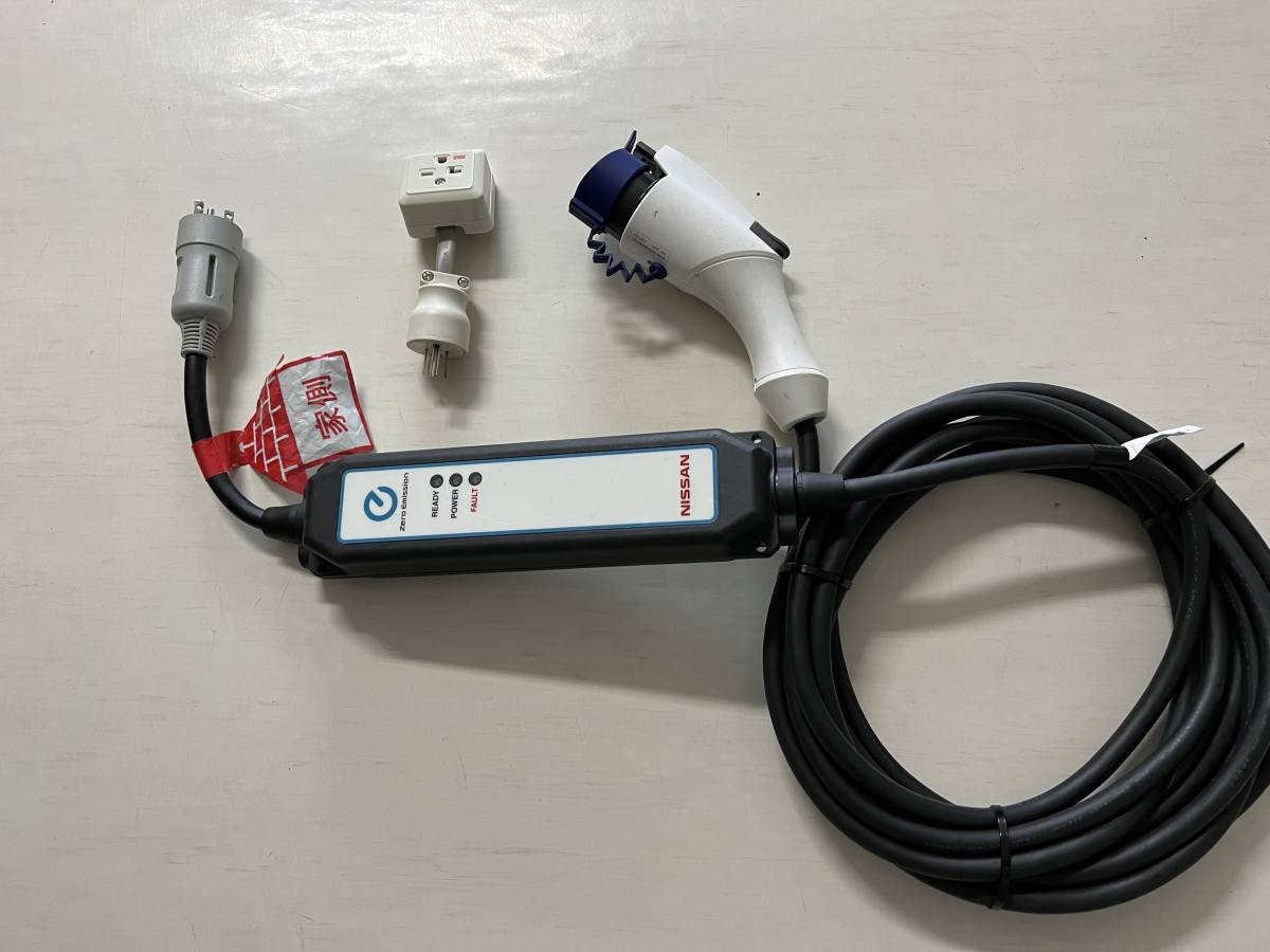 最新型番日産リーフ充電ケーブル 6WX0A 103