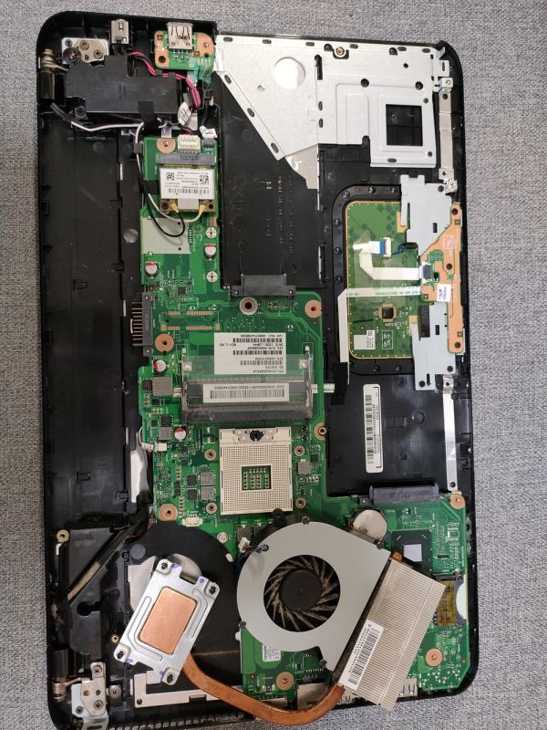 ジャンク】東芝 dynabook T552/58HBD i7仕様(CPU等欠品) BIOS起動可能