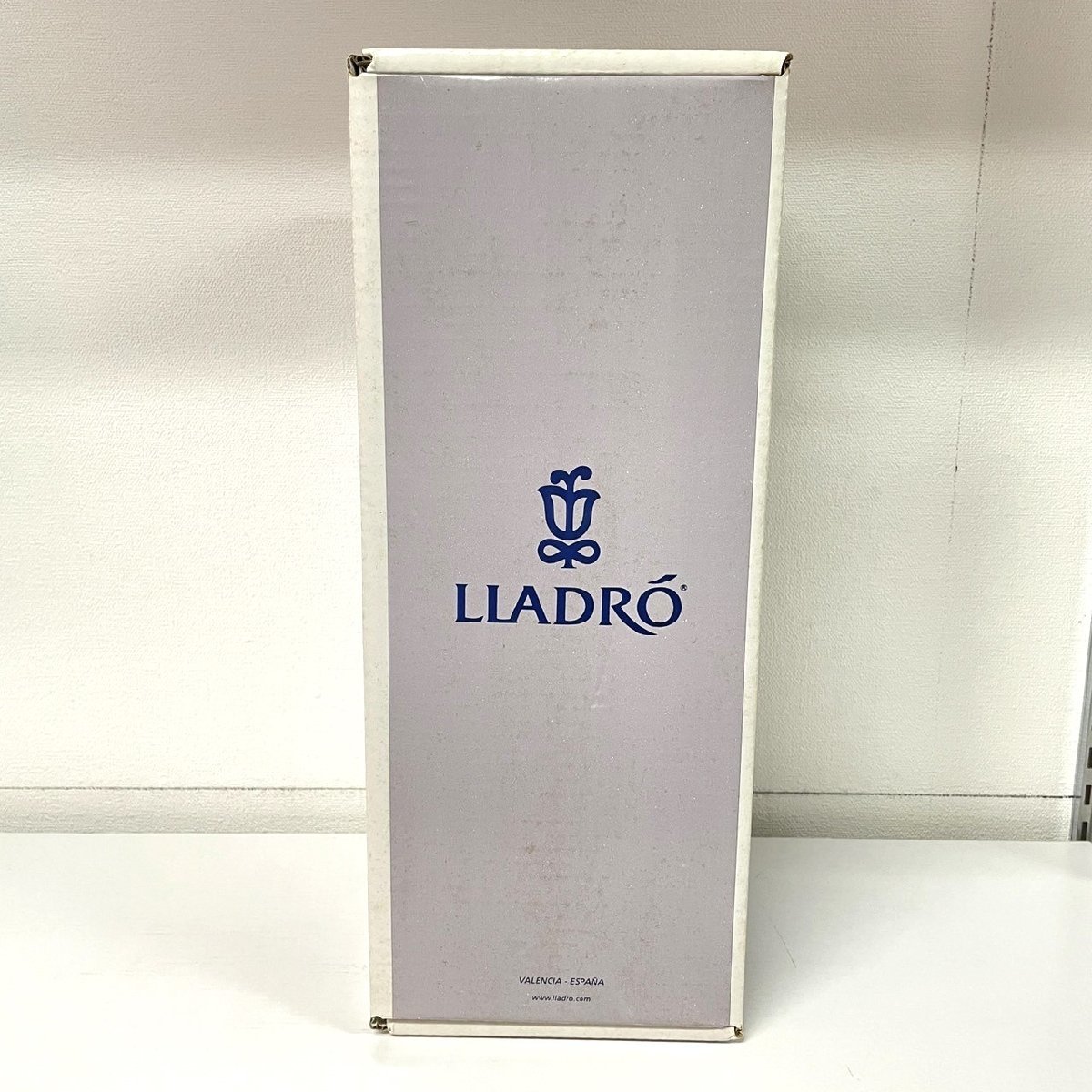 母の抱擁 リヤドロ LLADRO | リヤドロ公式オンライン 陶器人形