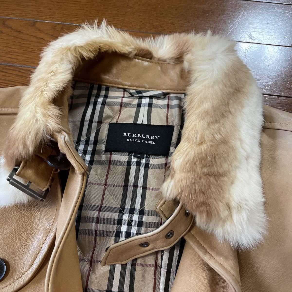 BLACK BURBERRY LABEL ラムレザー メンズ 黒 バーバリーブラックレーベル☆ファー付きベージュ羊革レザーコート