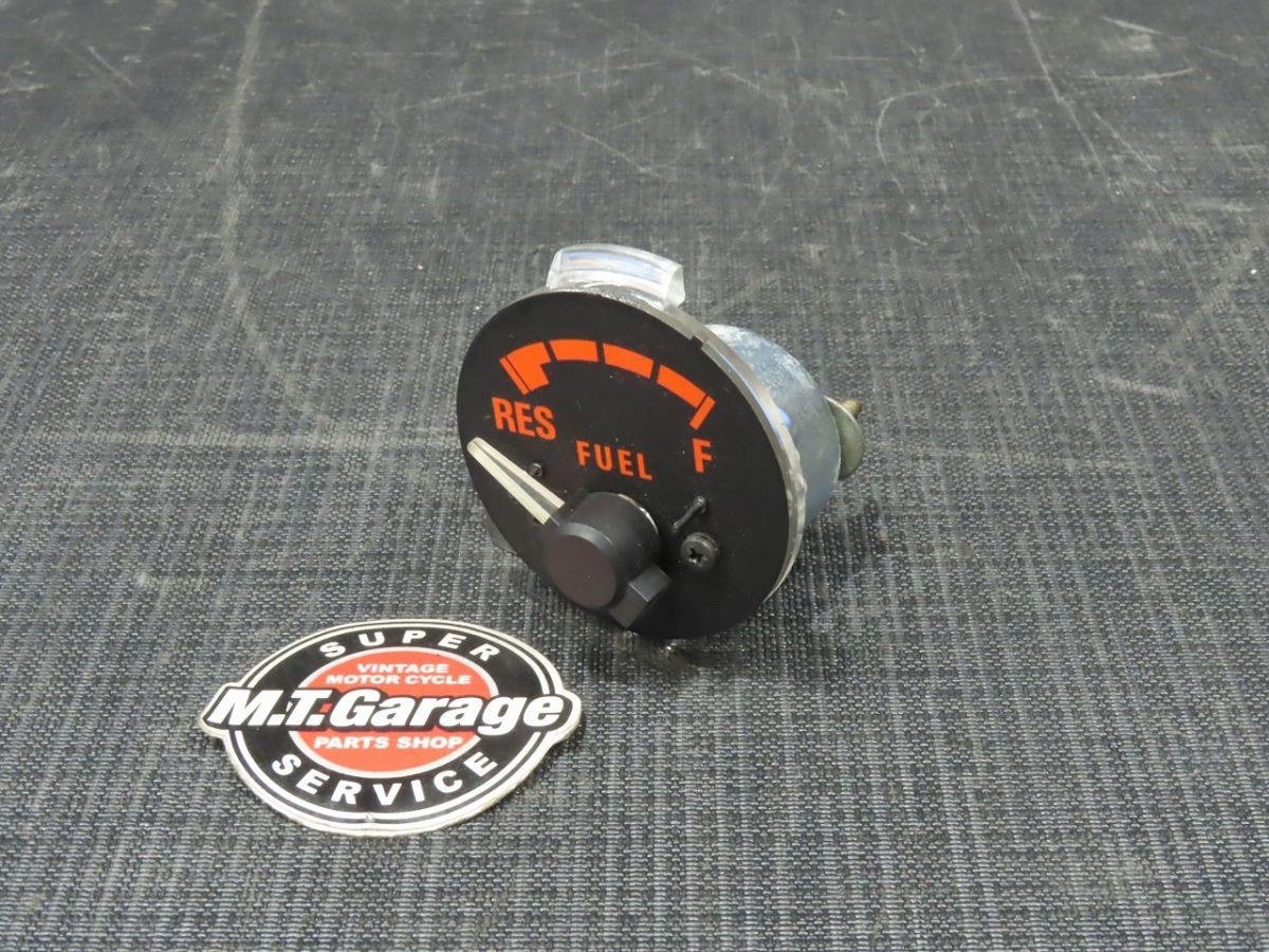 1982年 CBX550F PC04 逆車 フューエルメーター 燃料計【060】 CBX550F-K-010(検 CBX400F