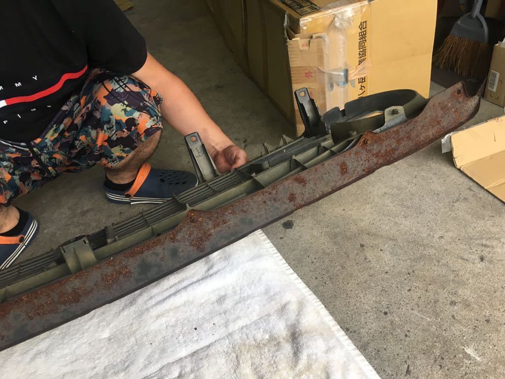 前期型310サニー純正フロントグリル　日産　ニッサン　丸目　_3