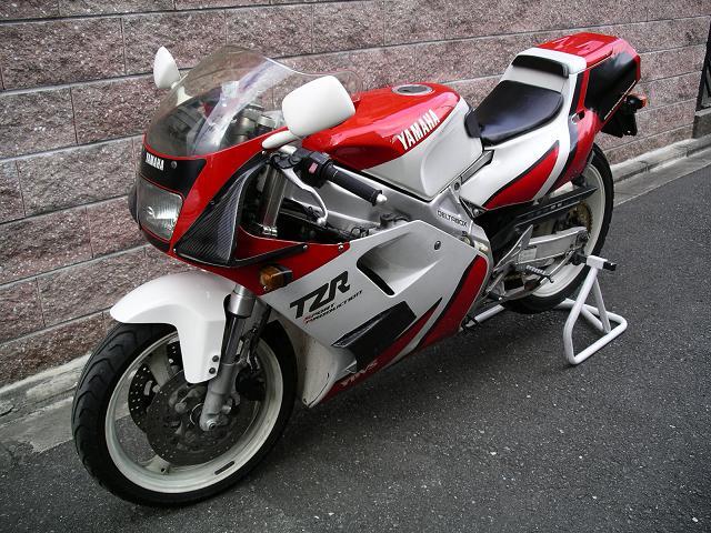 3MA TZR250用カーボン製ナックルガード 新品 TZR250 TZR250(3MA)用
