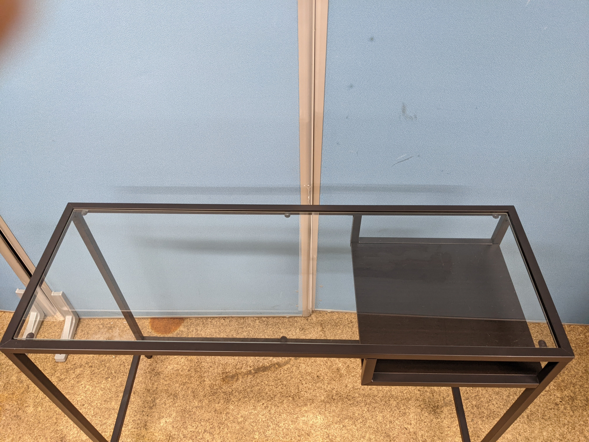 IKEA イケア VITTSJO ヴィットショー ラップトップテーブル ガラス 