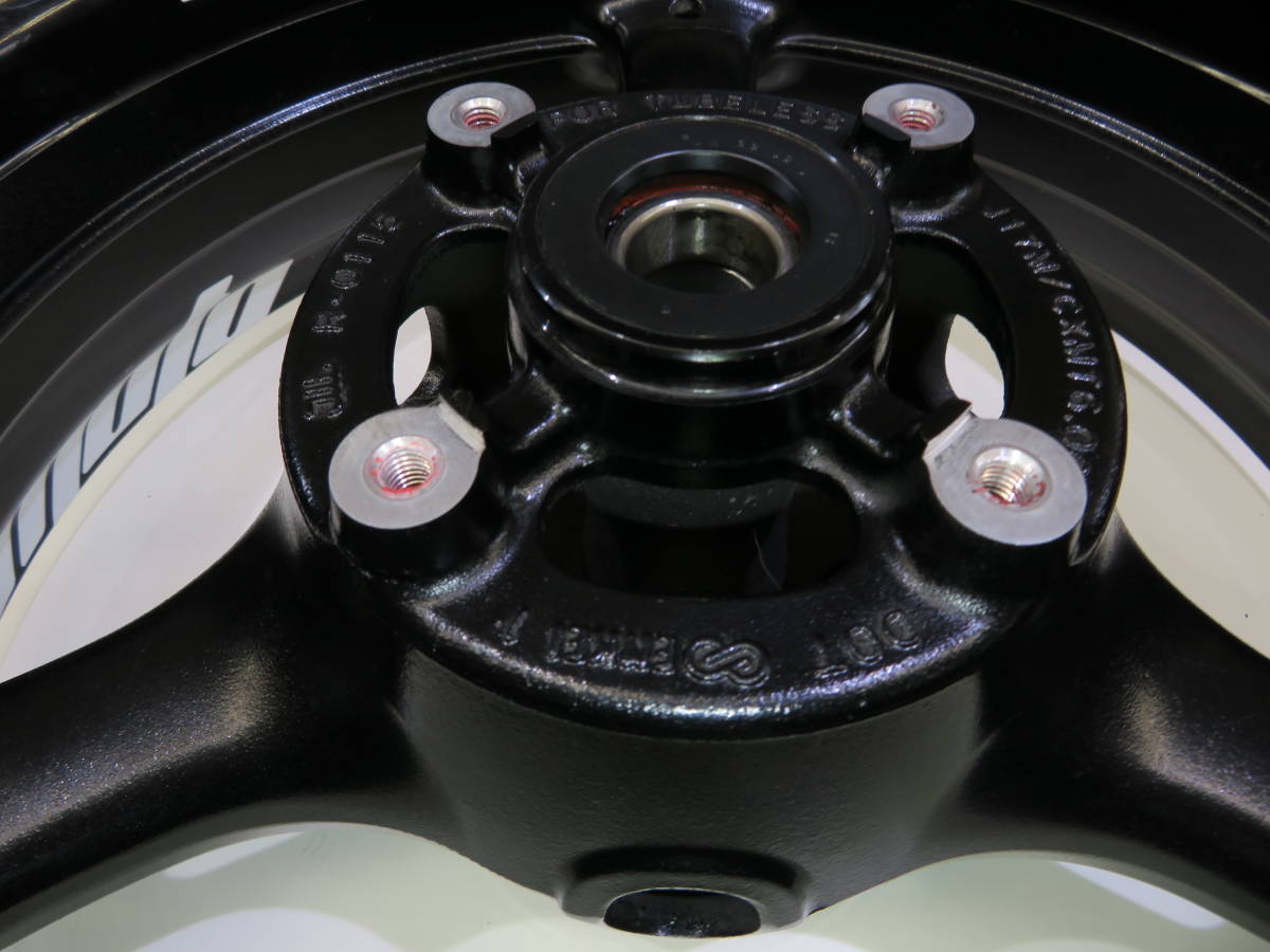 ZX-10R 純正リアホイール/2011年モデルZX10R＃160(リア)｜売買された