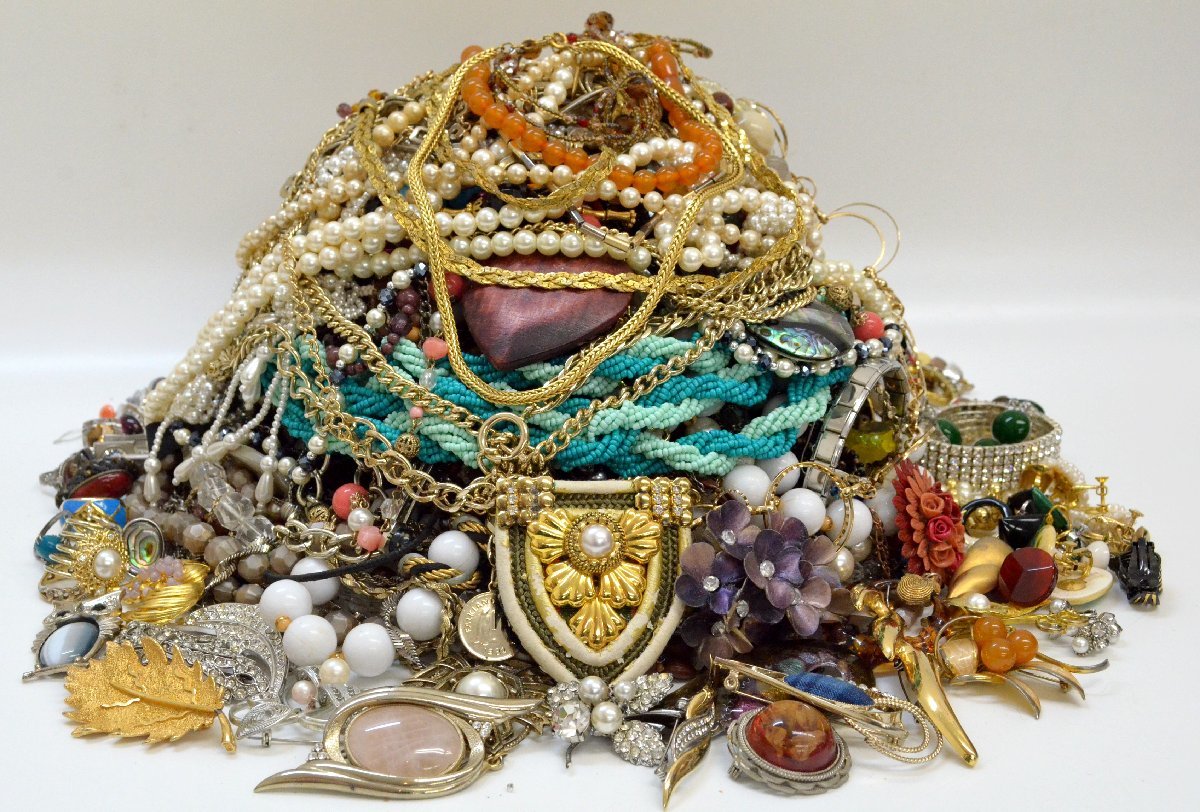 S3526 アクセサリー イミテーション まとめ売り ネックレス/ブローチ