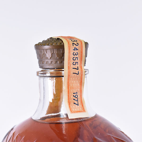 1円～☆古酒☆クラウン ローヤル 1977 ＊箱付 ※ 750ml 40% ブレン