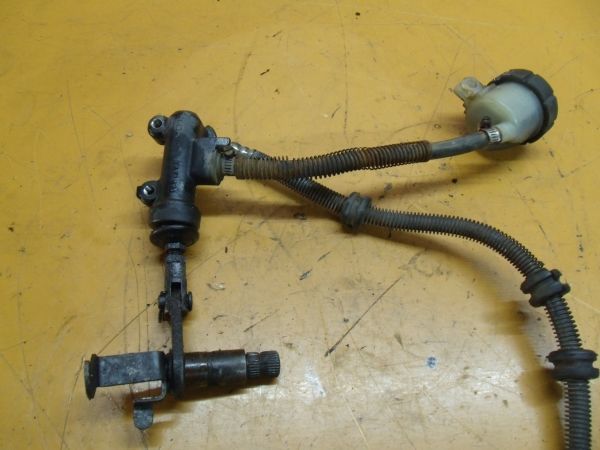 Z400GP リア マスターシリンダー ブーツ ブレーキ 515 B 2026年最新