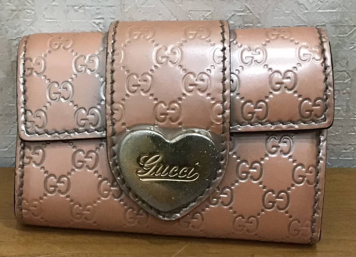 GUCCI グッチ　ハート型ケース　ピンク GUCCI グッチ 5連キーケース 三つ折り GG柄 ハート金具 ピンク 203551