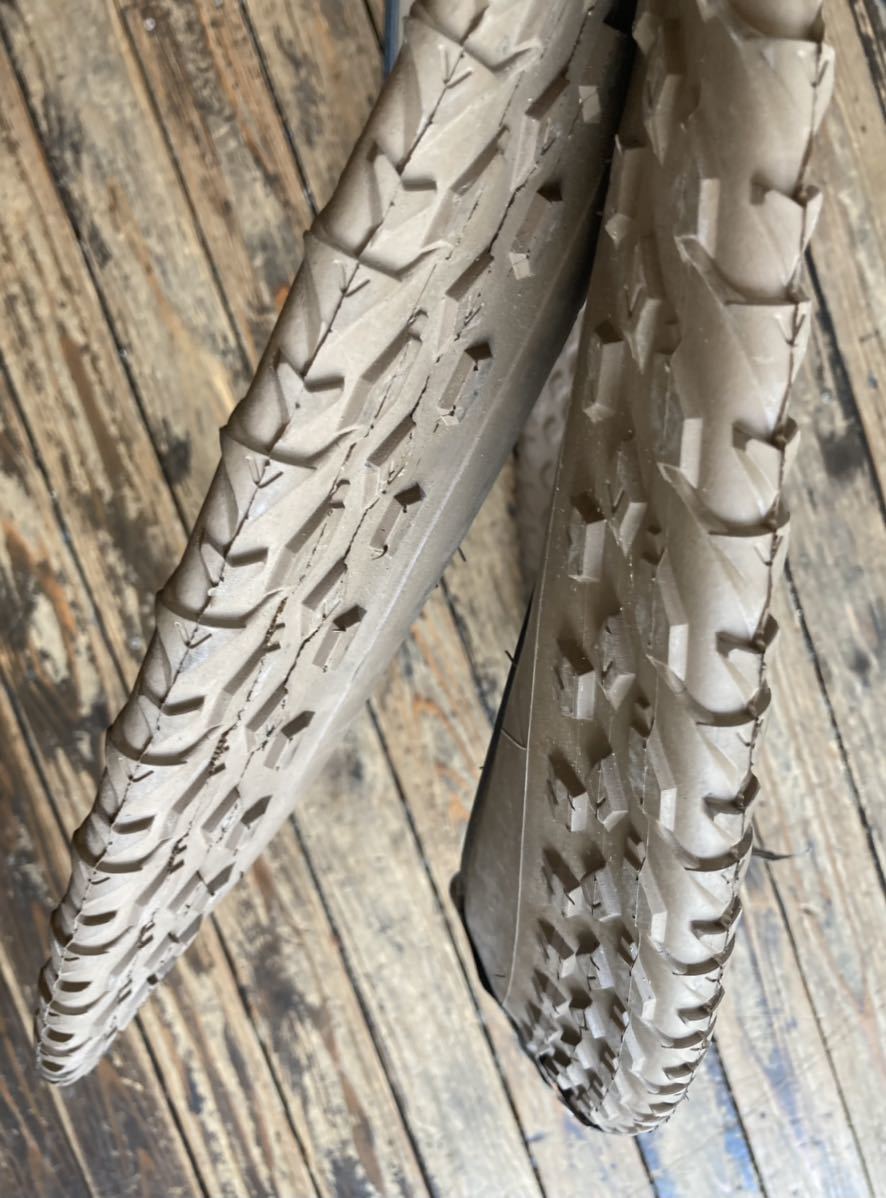 Vee VEE TIRE Mission Command_ファットタイヤ_26×4.0_ホワイト×2