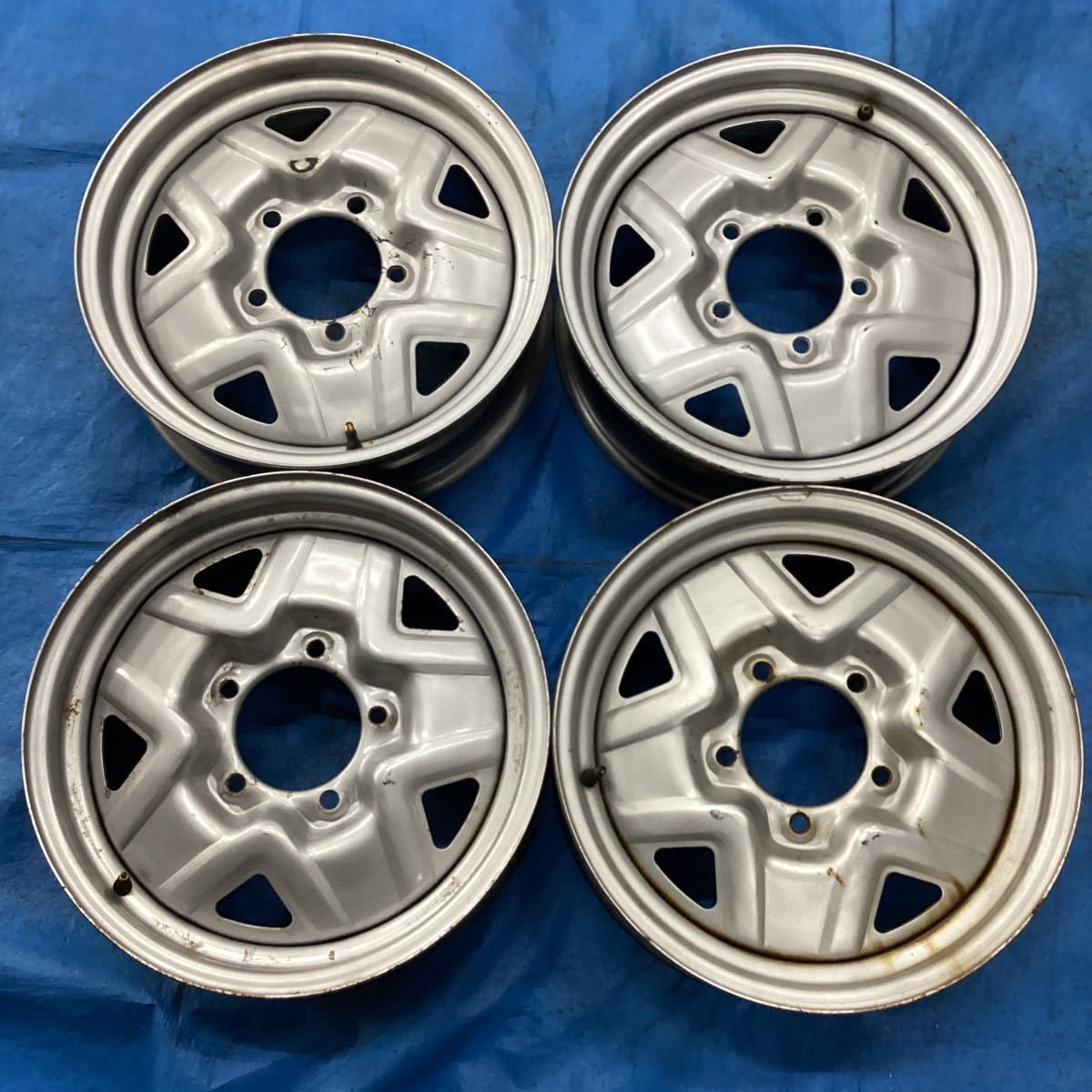 スズキ ジムニー純正スチールホイール 16×5J+22 16インチ 4本セット[K-