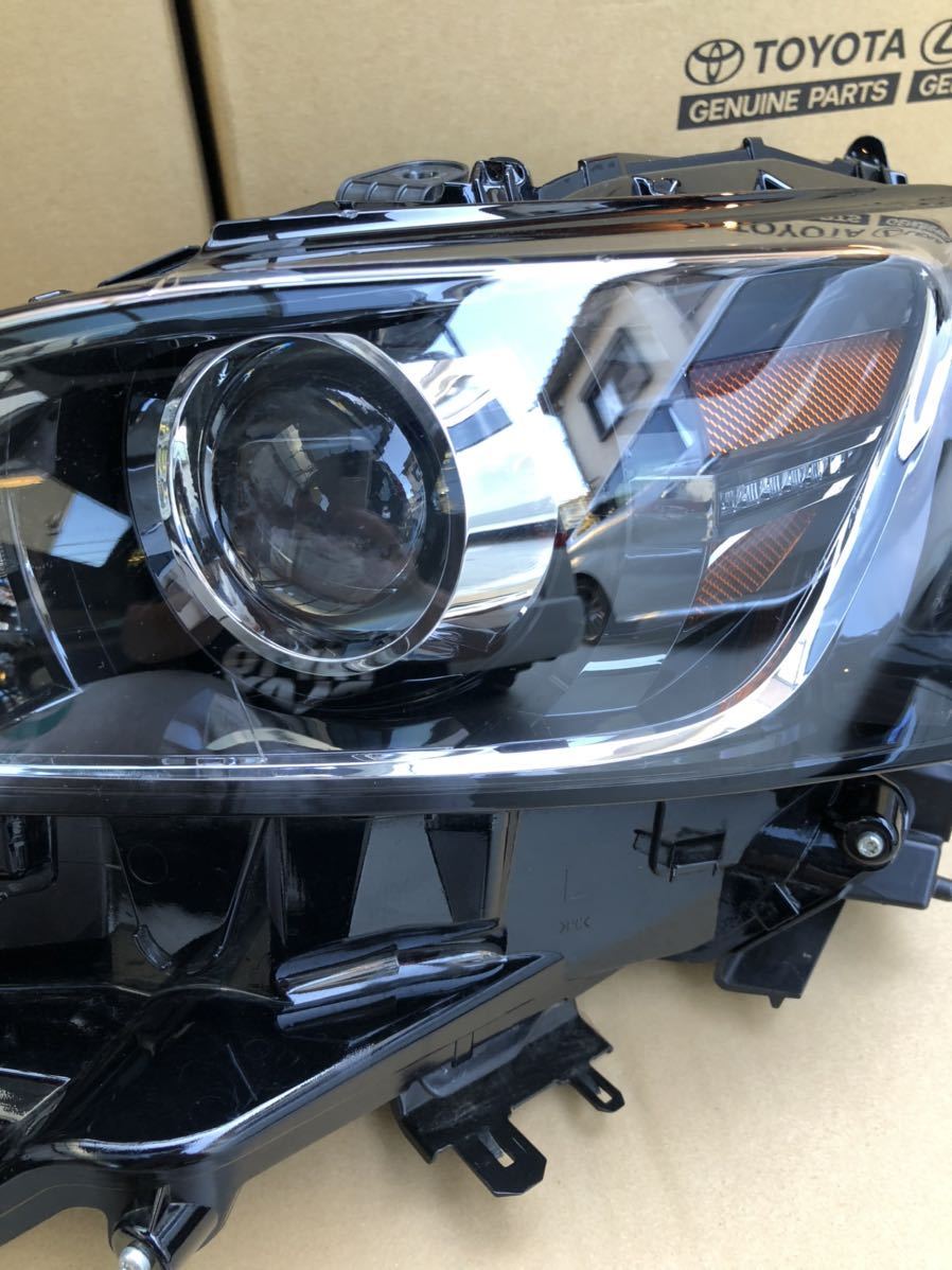 純正 レクサス IS200t 左 ヘッドライト ヘッドランプ lexus 後期 単眼