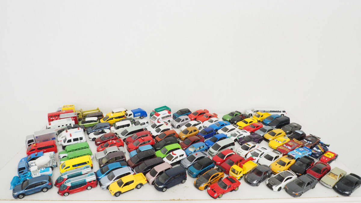 トミカ おまとめ12個 お買い得！まとめ売り (Y161) Takara Tomy