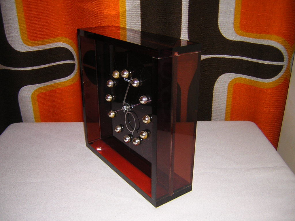 昭和レトロ 70年代 SEIKO トランジスタ 掛時計 SEIKO トランジスタ 70年代 当時物 SEIKO セイコー トランジスタ SEIKO置き時計　 トランジスタ クロック　インテリア