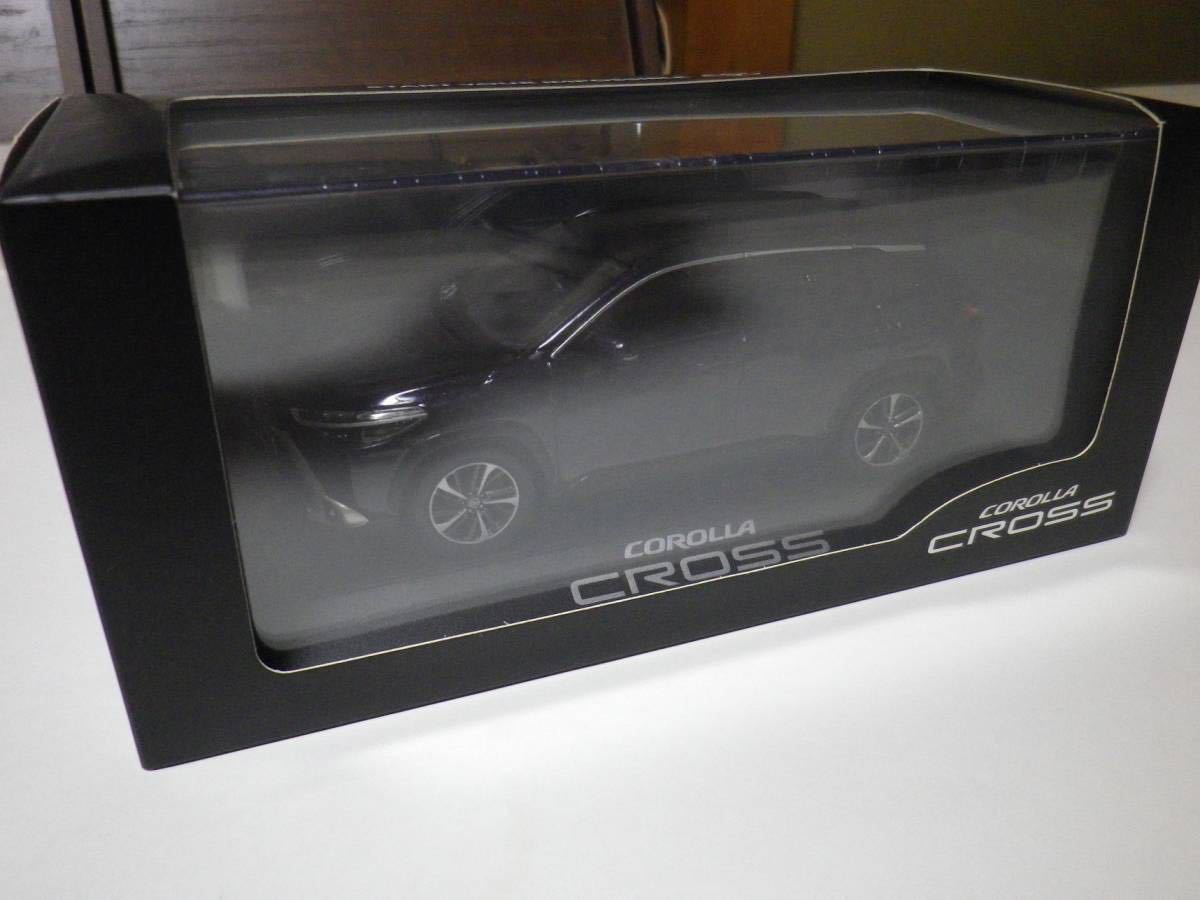 【カローラクロス用　用品⑫】　カローラクロス　カラーサンプルミニカー(スパークリングブラックパールクリスタルシャイン)　_2