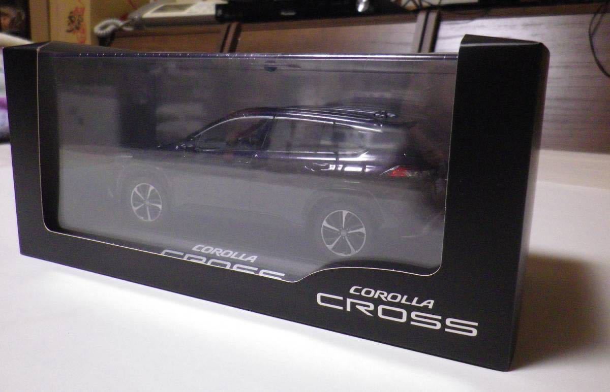 【カローラクロス用　用品⑫】　カローラクロス　カラーサンプルミニカー(スパークリングブラックパールクリスタルシャイン)　_3