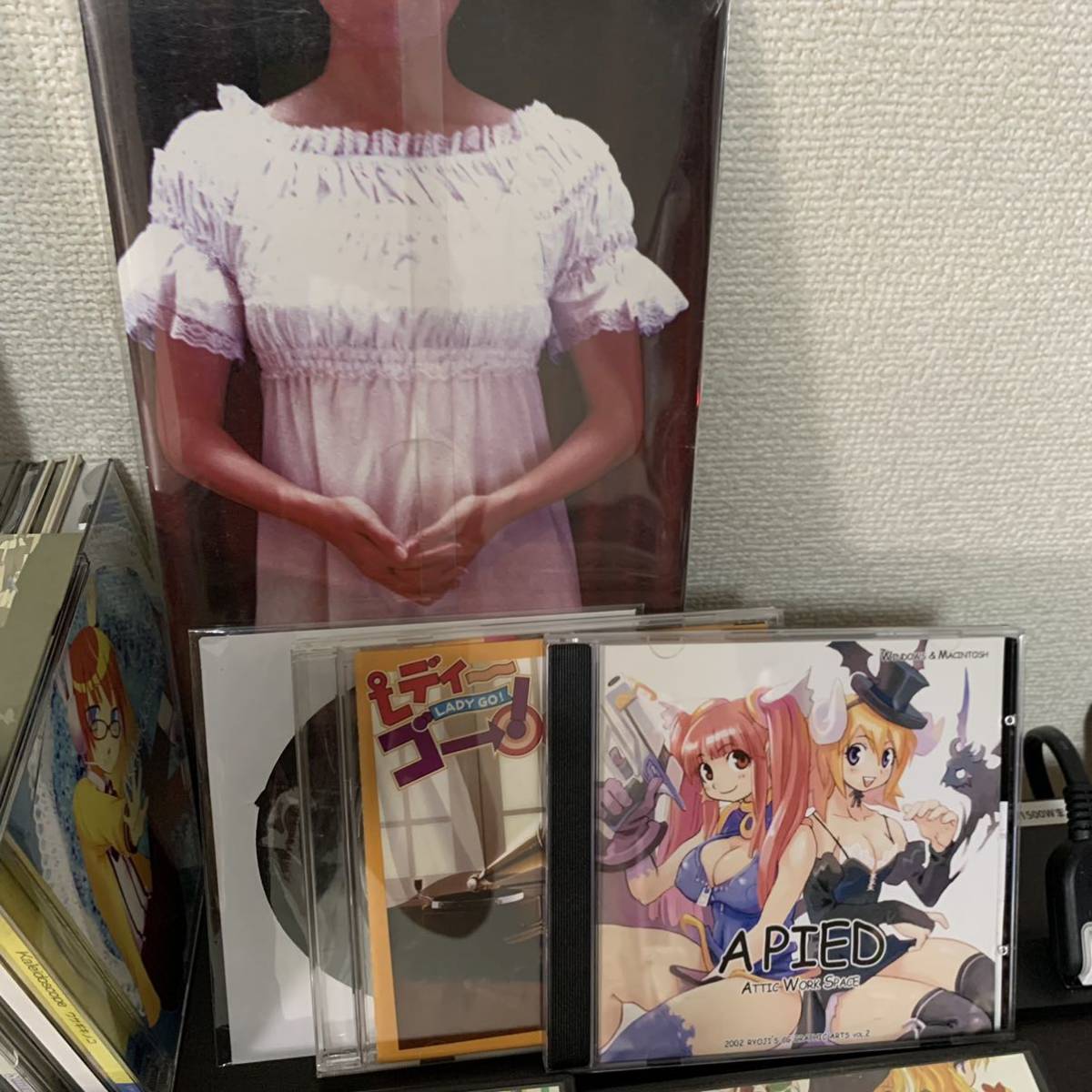 100円スタート】同人ソフト 音楽CD ゲーム イラストCG集 大量 福袋 