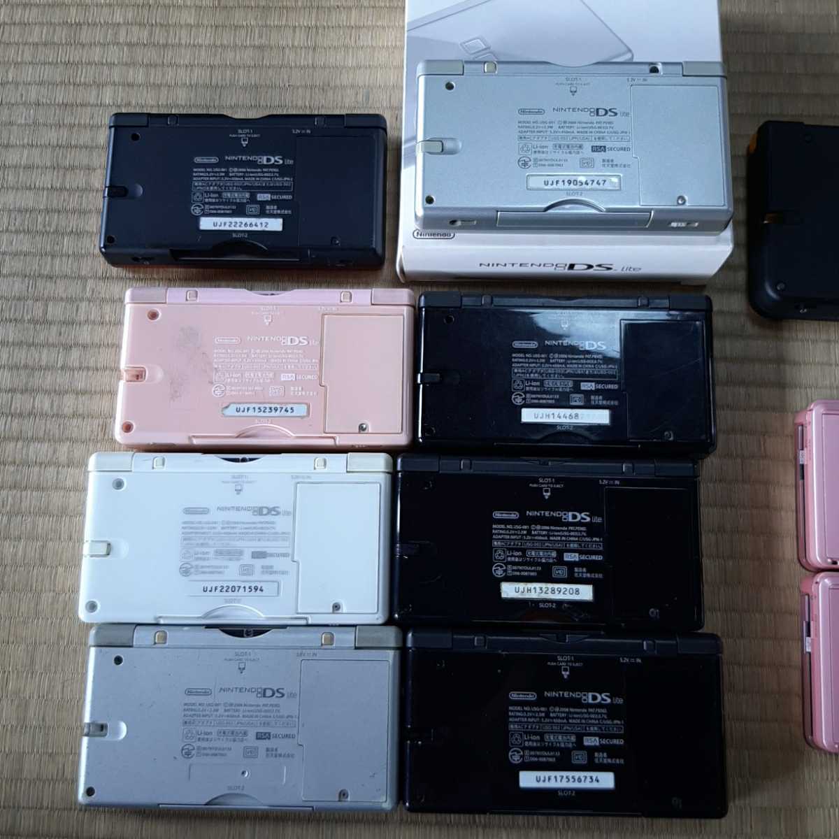 1円～ ニンテンドー 3DSLL×2 3DS×2 DSiLL×1 DSlite×8 初代DS×2 本体 