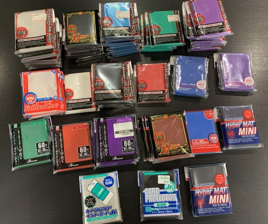 新作入荷，高品質 KMC カードバリアーミニなど ミニスリーブ 48個 +おまけ(トレーディングカードゲーム)｜売買されたオークション情報、yahooの商品情報をアーカイブ公開 - オークファン その他