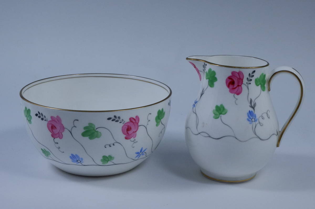 数量限定，豊富な レア ウェッジウッド アンティーク クリーマー＆シュガーボウル 花柄 Wedgwood 茶壺 T.Goode&Co(ウェッジウッド)｜売買されたオークション情報、yahooの商品情報をアーカイブ公開 - オークファ ウェッジウッド