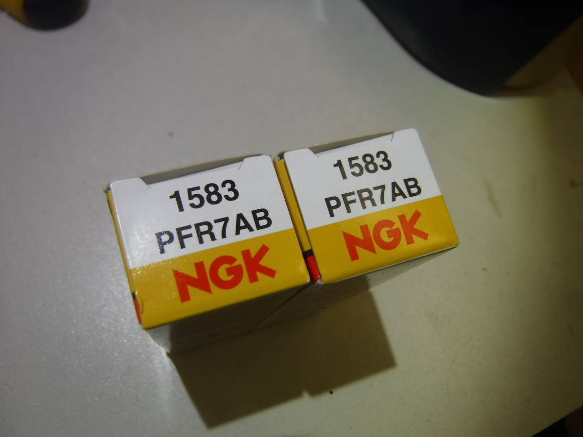 PFR7AB Spark Ski-Doo New Plug, NGK 0 OEM OEM, : Ski com 