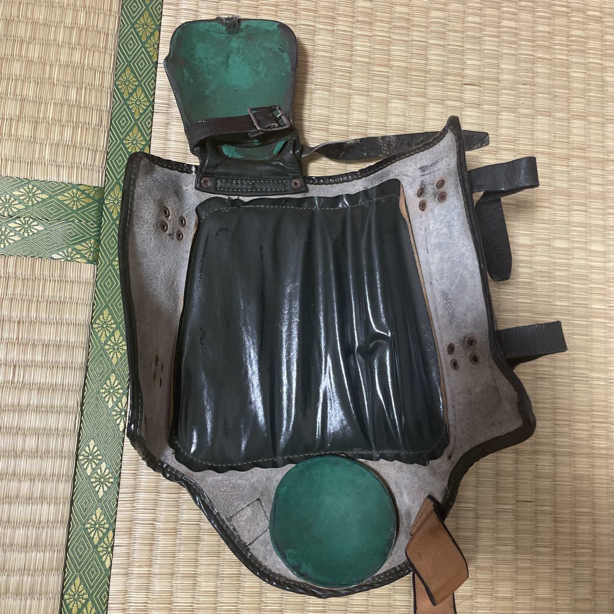 機動隊 籠手 当時物 昭和 警察 プロテクター(警察グッズ)｜売買された