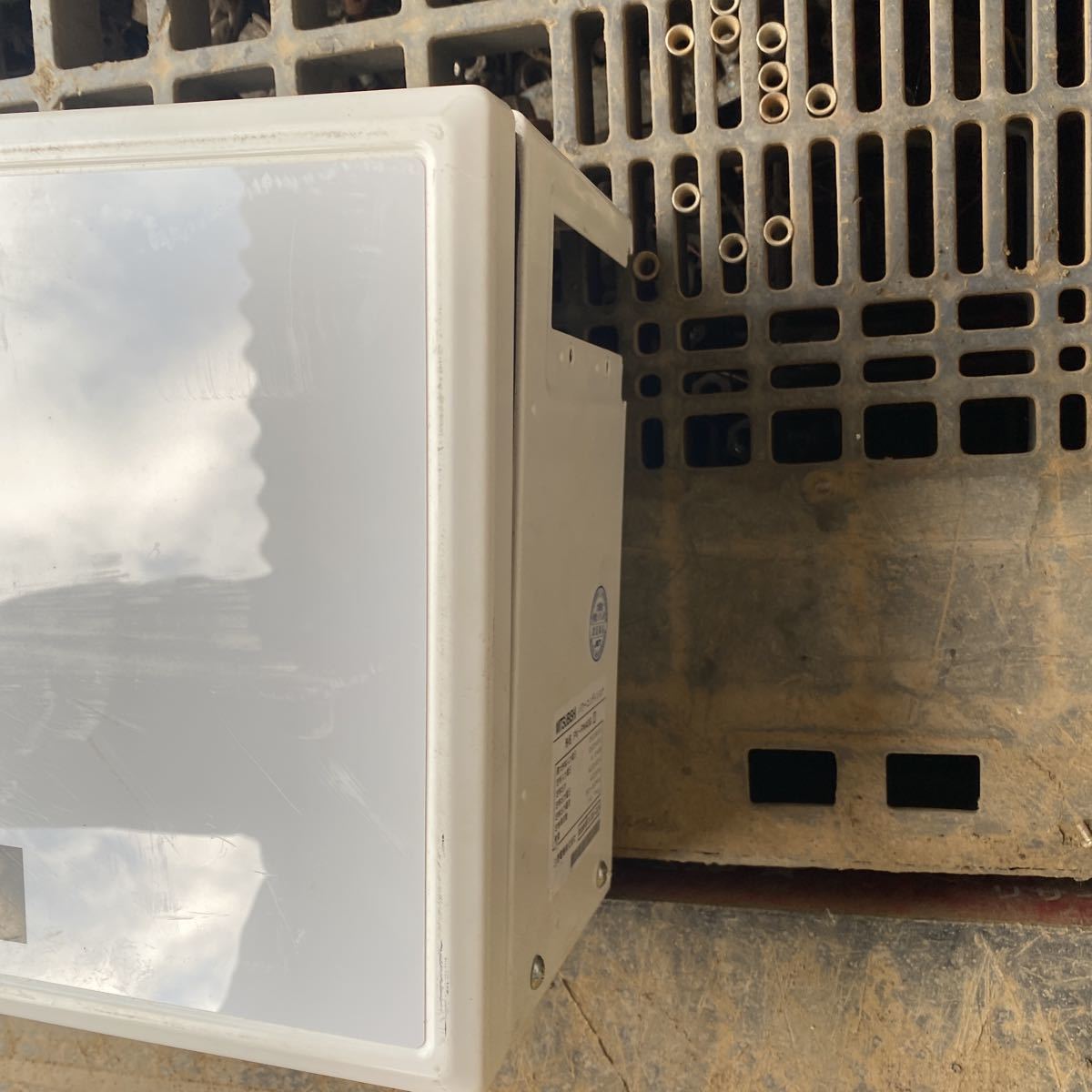 MITSUBISHI パワーコンディショナー PV-PN40G PV-PN40G パワー