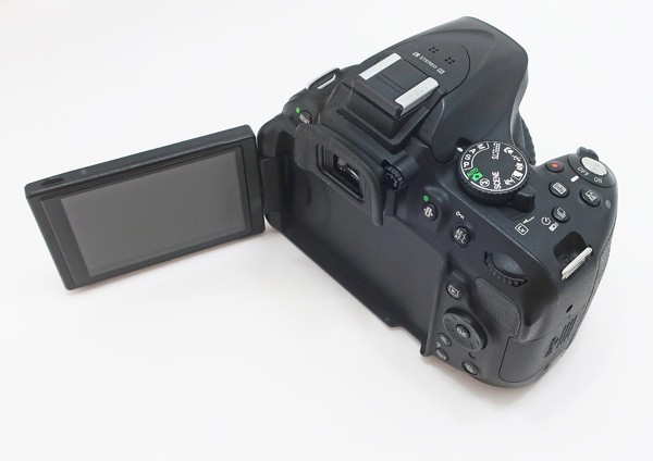 ◇【Nikon ニコン】D5200 18-55 VR レンズキット デジタル一眼カメラ