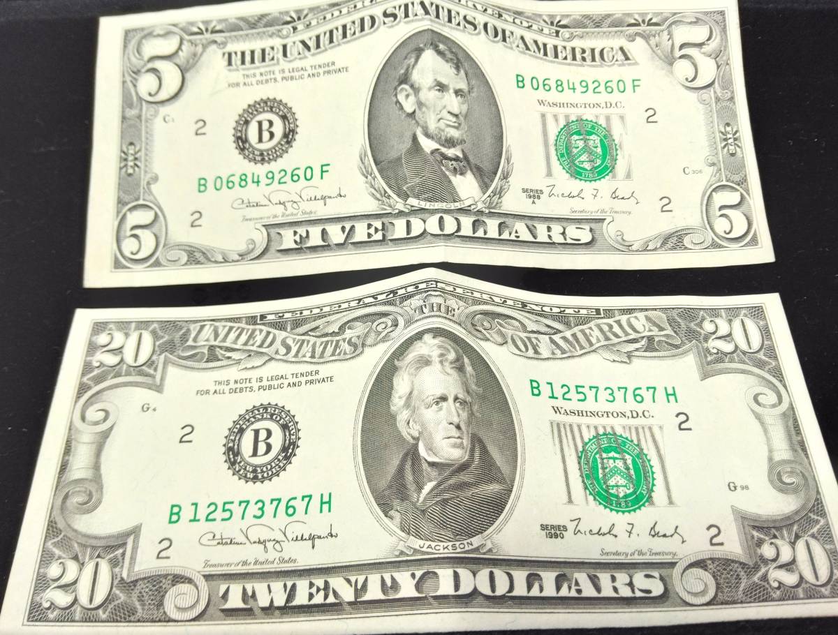 新作，豊富な #324 【蔵出】外国銭 USドルまとめ 紙幣で25ドル 硬貨が