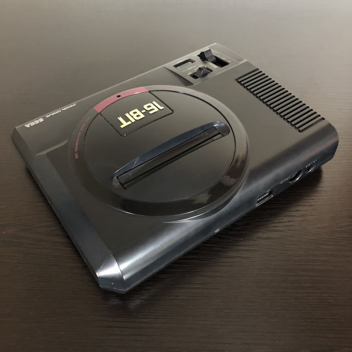 メガドライブ 本体 16BIT SEGA MEGA DRIVE ファイティングパッド6B SJ 