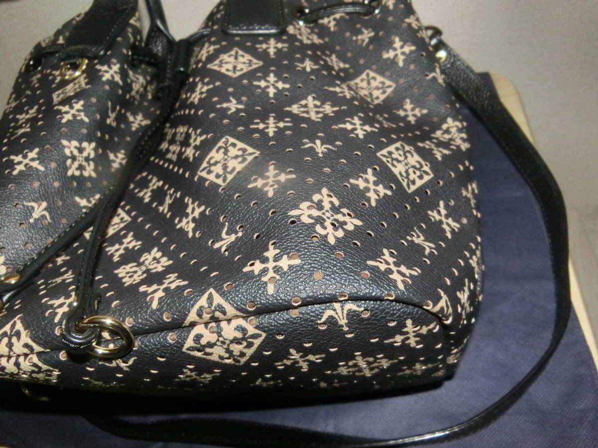 ほぼ未使用☆ラシットrusset☆総柄☆ハンドバッグトートバッグ斜めがけ 