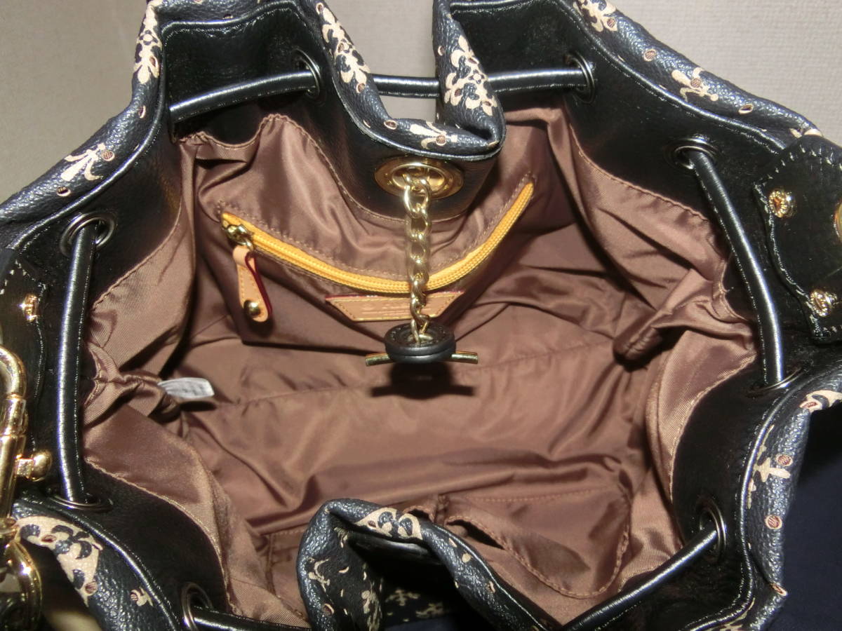 ほぼ未使用☆ラシットrusset☆総柄☆ハンドバッグトートバッグ斜めがけ 