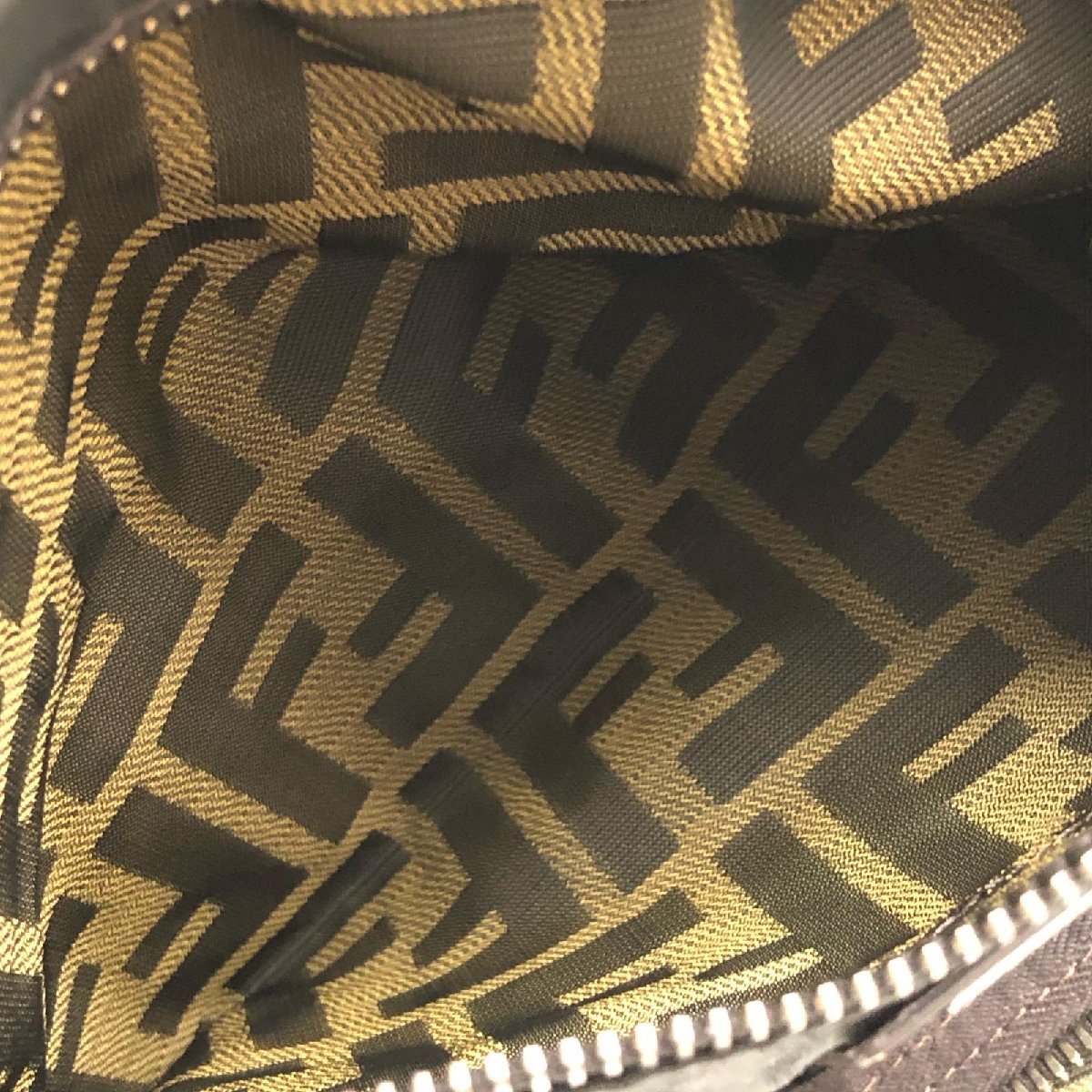 FENDI フェンディ ワンショルダーバッグ ズッカ柄 ナイロン レザー