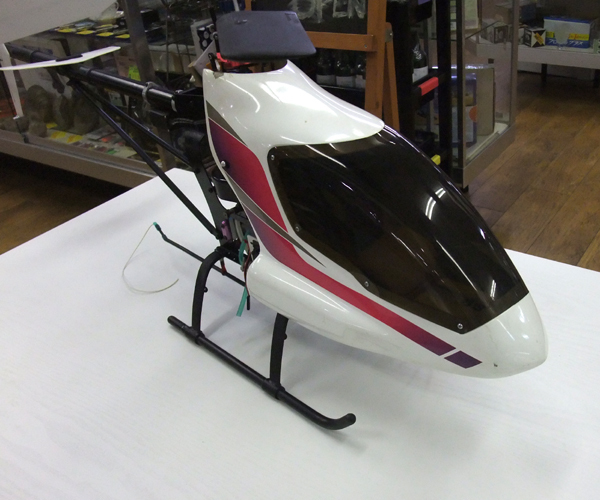 HIROBO ラジコンヘリコプター エンジン式 ヒロボー シャトル Futaba S9201 S9203 札幌市 厚別店 HIROBO ヒロボー エンジン 品 SDX 良品