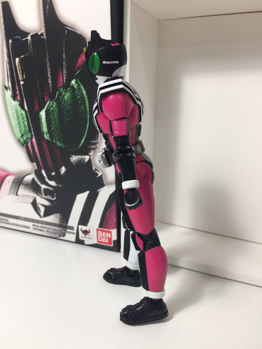 開封品フィギュア】S.H.Figuarts 真骨彫製法 仮面ライダーディケイド