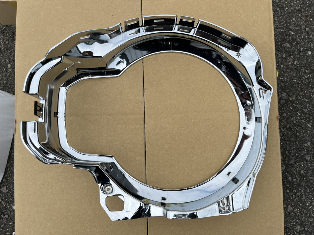 ☆新品！スズキ純正 現行ハスラー メッキ ヘッドランプリム 左