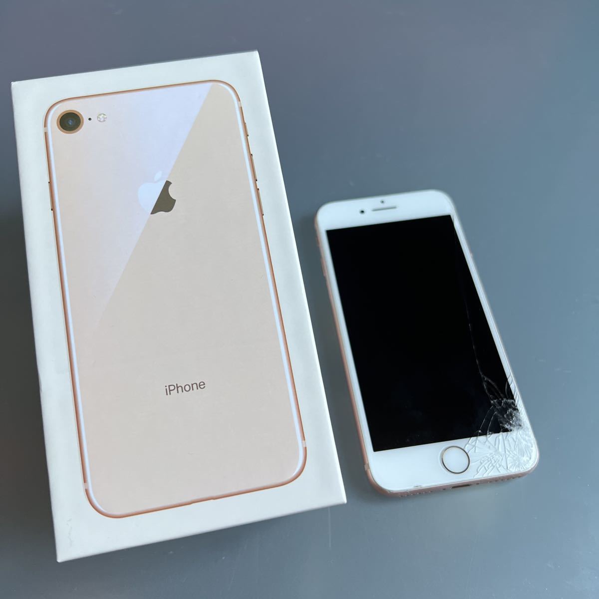 iPhone8 Apple ゴールド ピンクゴールド GoldSIMフリーSIMロック解除済